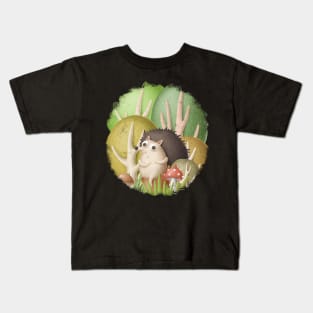 Cute hedgehog in forest Kids T-Shirt